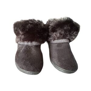 Isotoner Faux Fur Microsuede Wendi Boot Slippers - Black - size